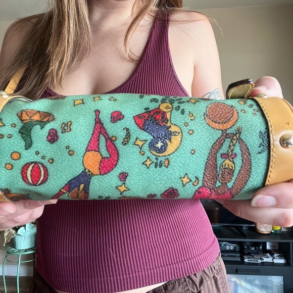 Stylish Green and Tan Women's Bag - Picture 2 of 7